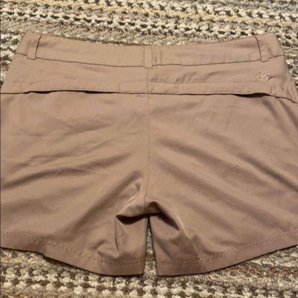 Magellan Shorts - Picture 2 of 3